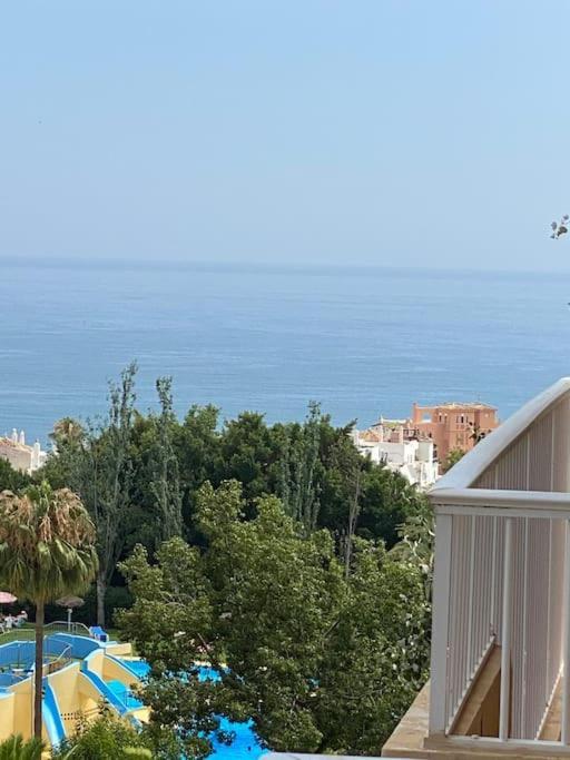 Apt Moderno Con Vistas, Recepcion 24 Hs Y Piscinas Benalmádena Extérieur photo