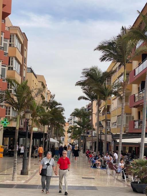 Apt Moderno Con Vistas, Recepcion 24 Hs Y Piscinas Benalmádena Extérieur photo